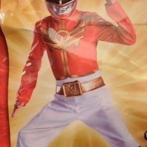 Red Power Rangers Megaforce Costume size S/P 4-6